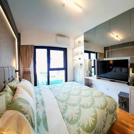 Diamond Residences 10Th Fl. Lux Apt. W/ City View Skopje Exterior photo