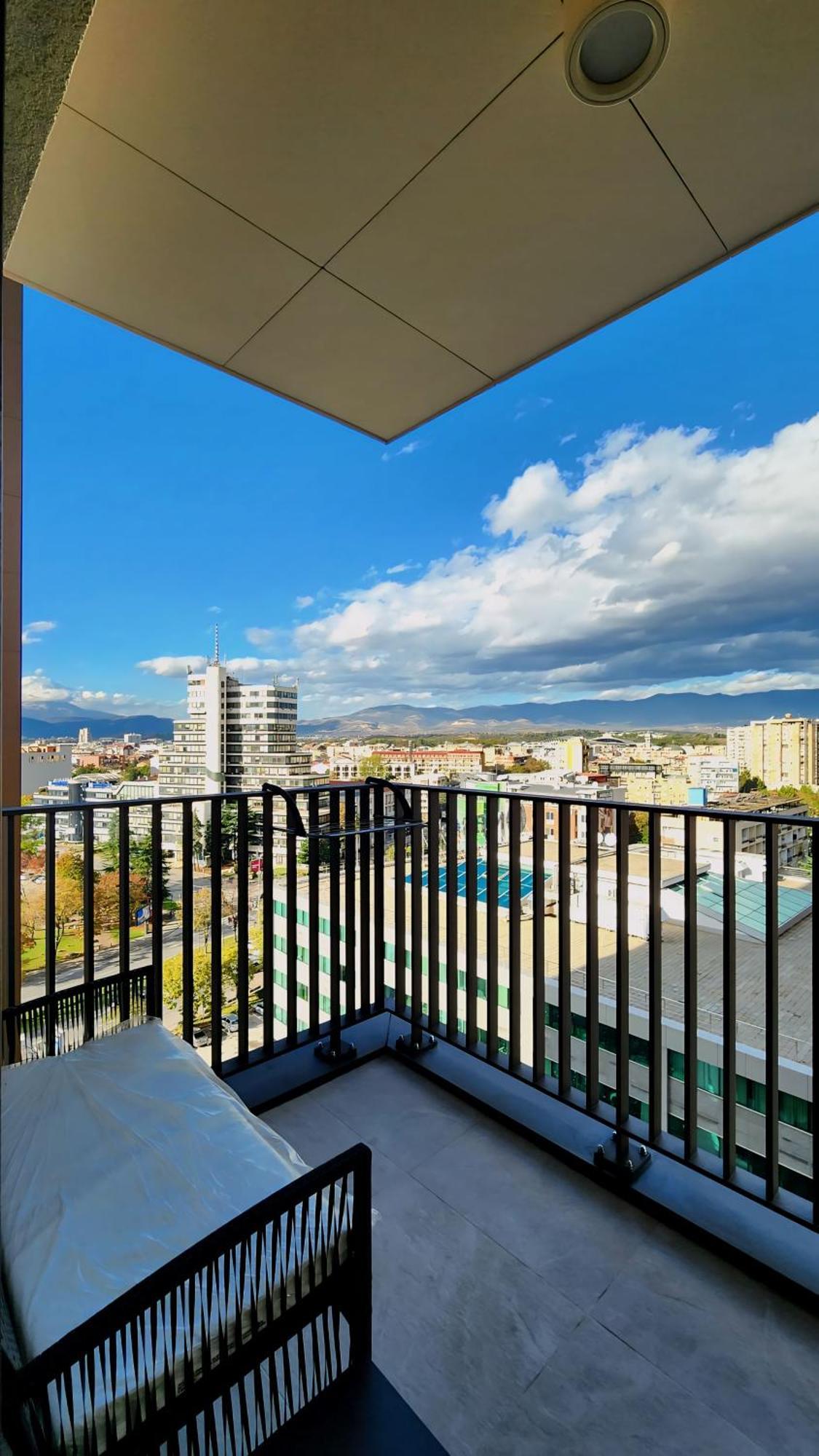 Diamond Residences 10Th Fl. Lux Apt. W/ City View Skopje Exterior photo